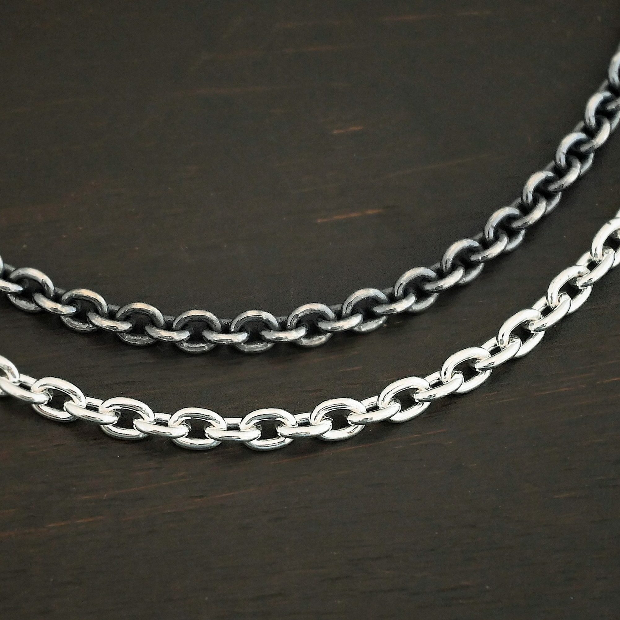 Sterling Silver shiny & oxidized Lauren Chain on dark background