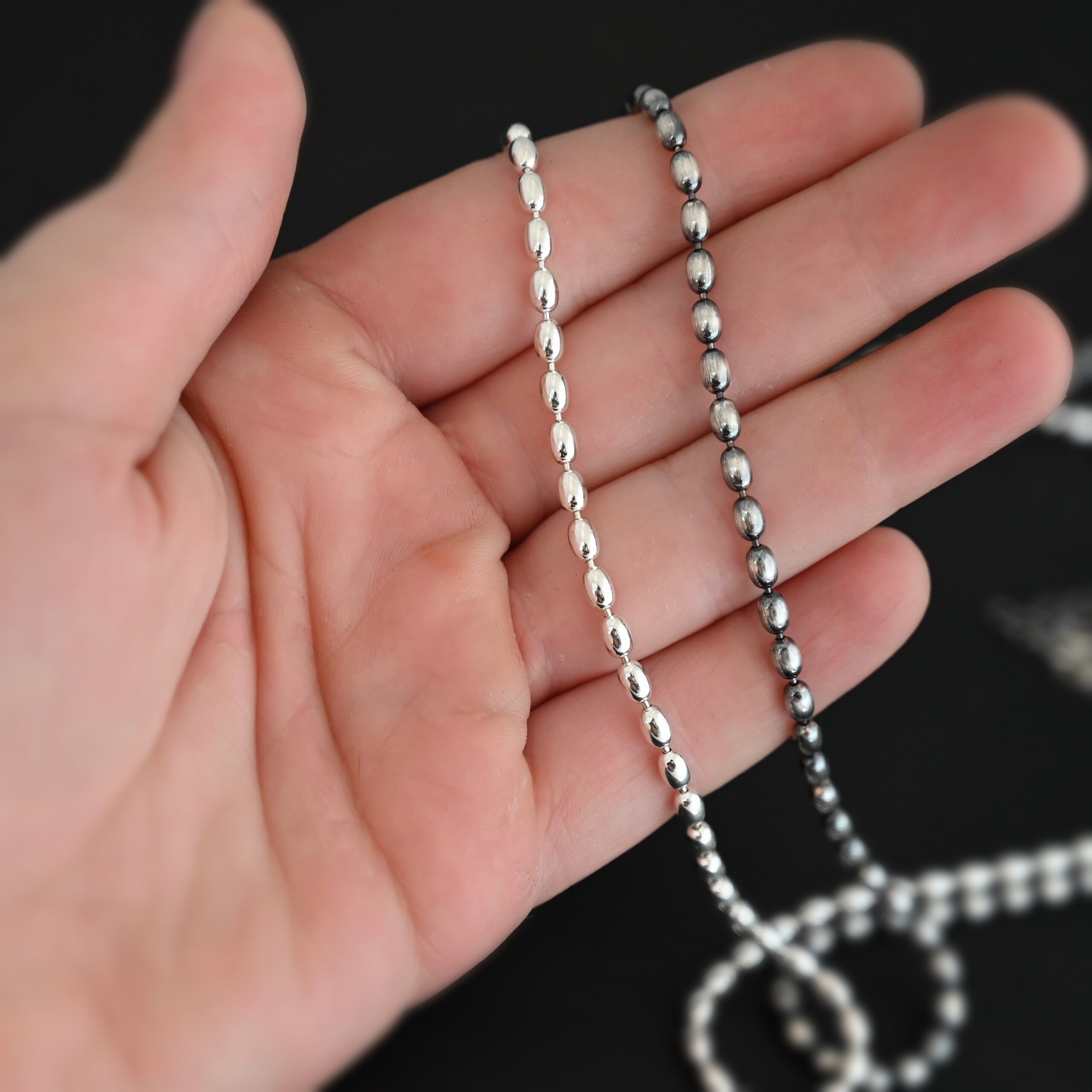 Bryn Beaded Chain - 3mm shiny and oxidized shown in hand