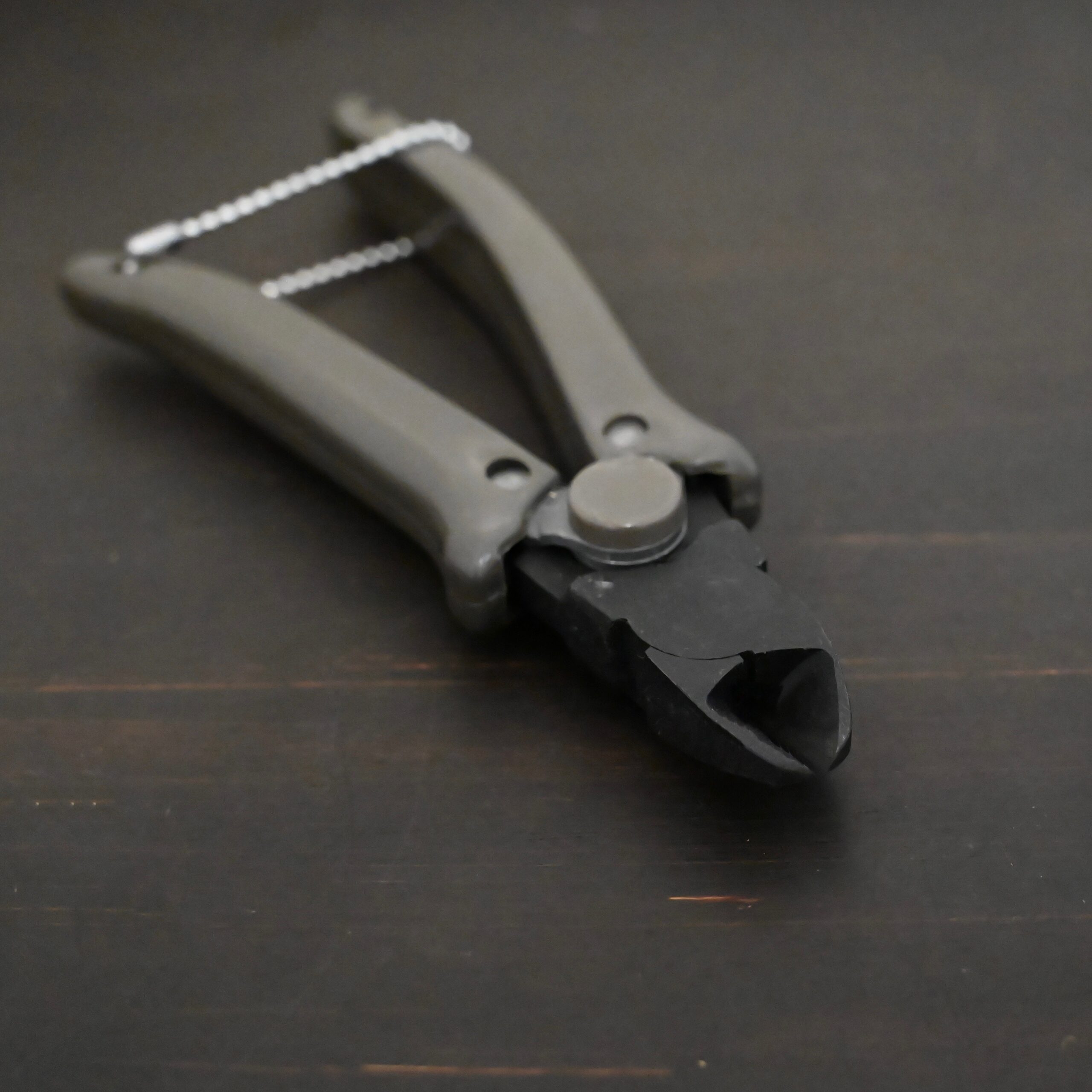 Felix Flush Cutting Pliers Power Max Full Flush Cutting Pliers - Grey plastic handle shown on dark background