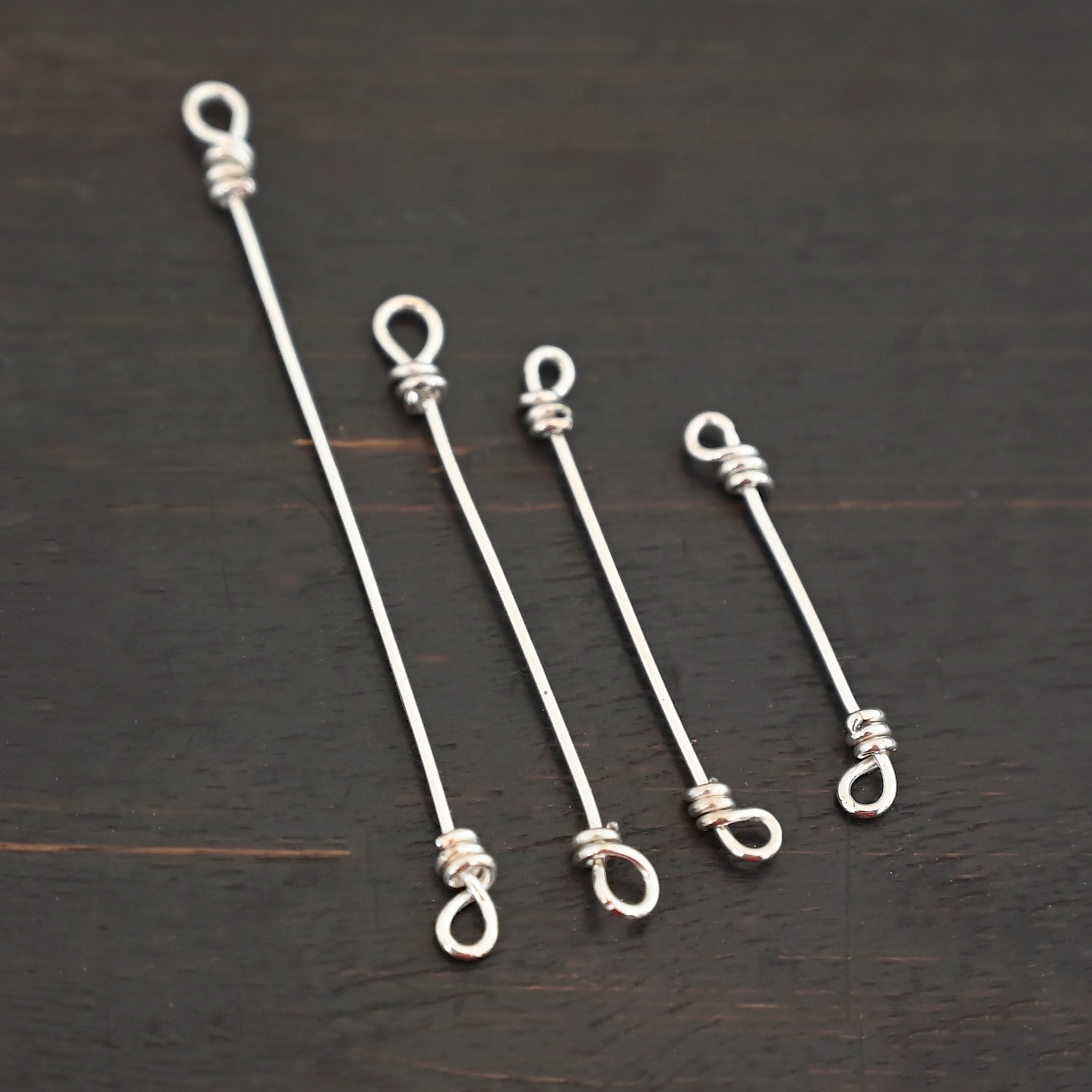 Stick Loop Finding - shiny Stick Loop Finding - shiny shown in dark background