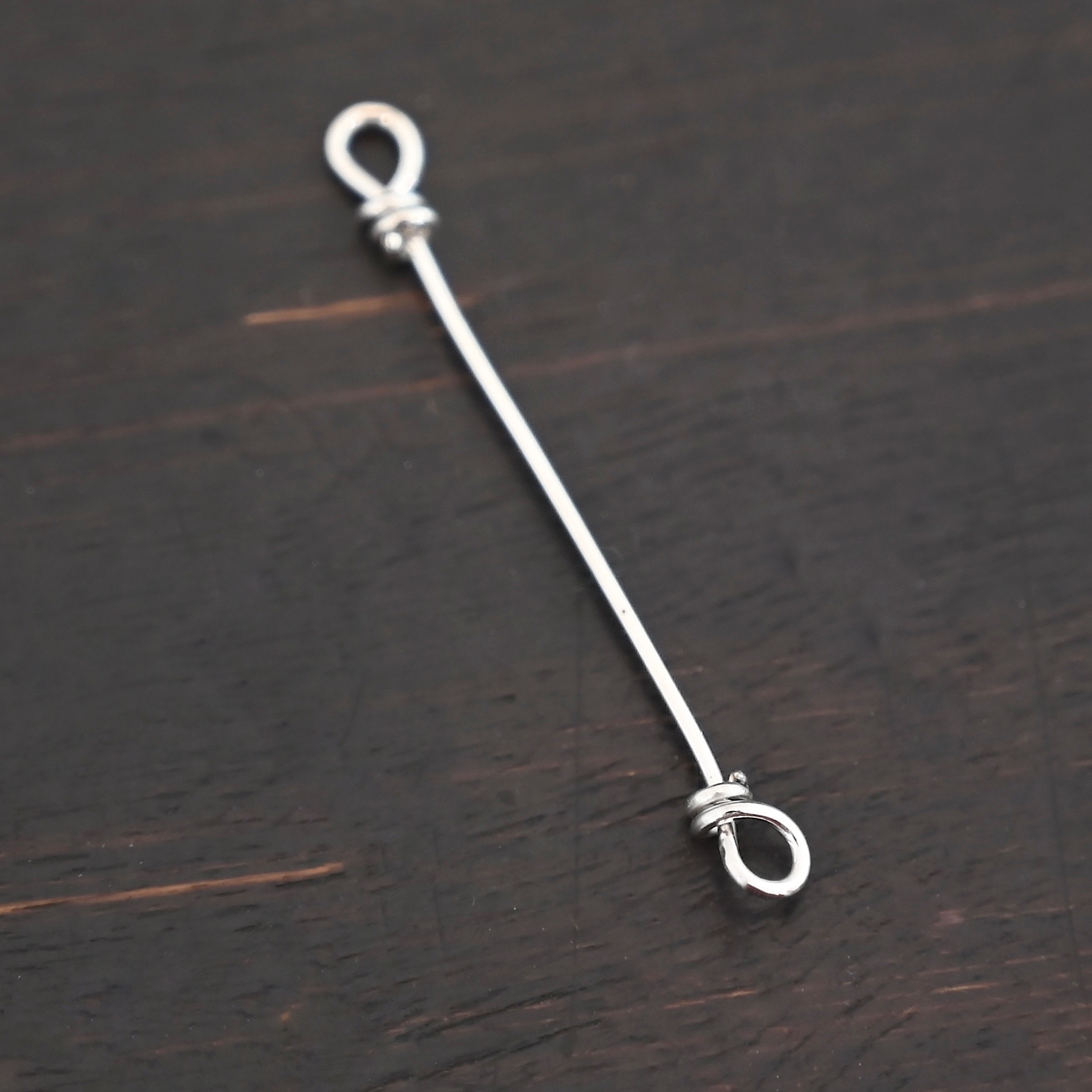 Stick Loop Finding - shiny Stick Loop Finding - shiny shown in dark background