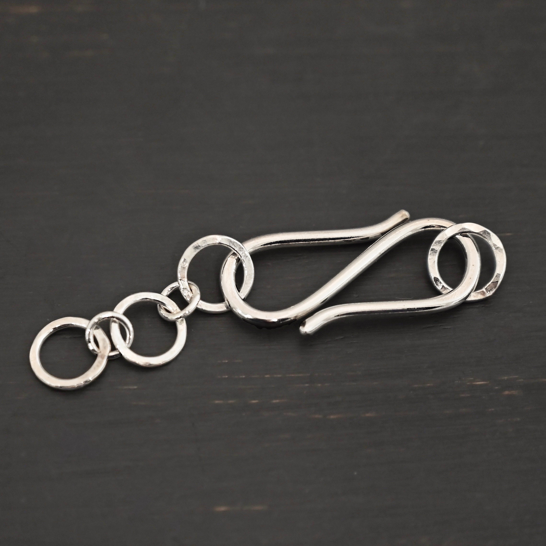 Ezra Extension - shiny shown on dark background