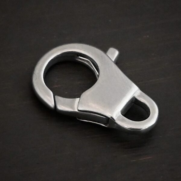 Levi Stainless Steel Lobster Claw shown on dark background