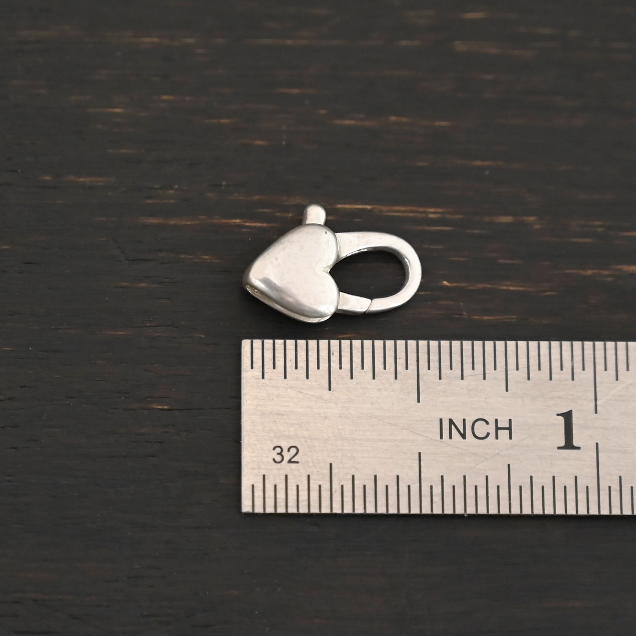 Harper Heart Lobster - shiny shown by ruler