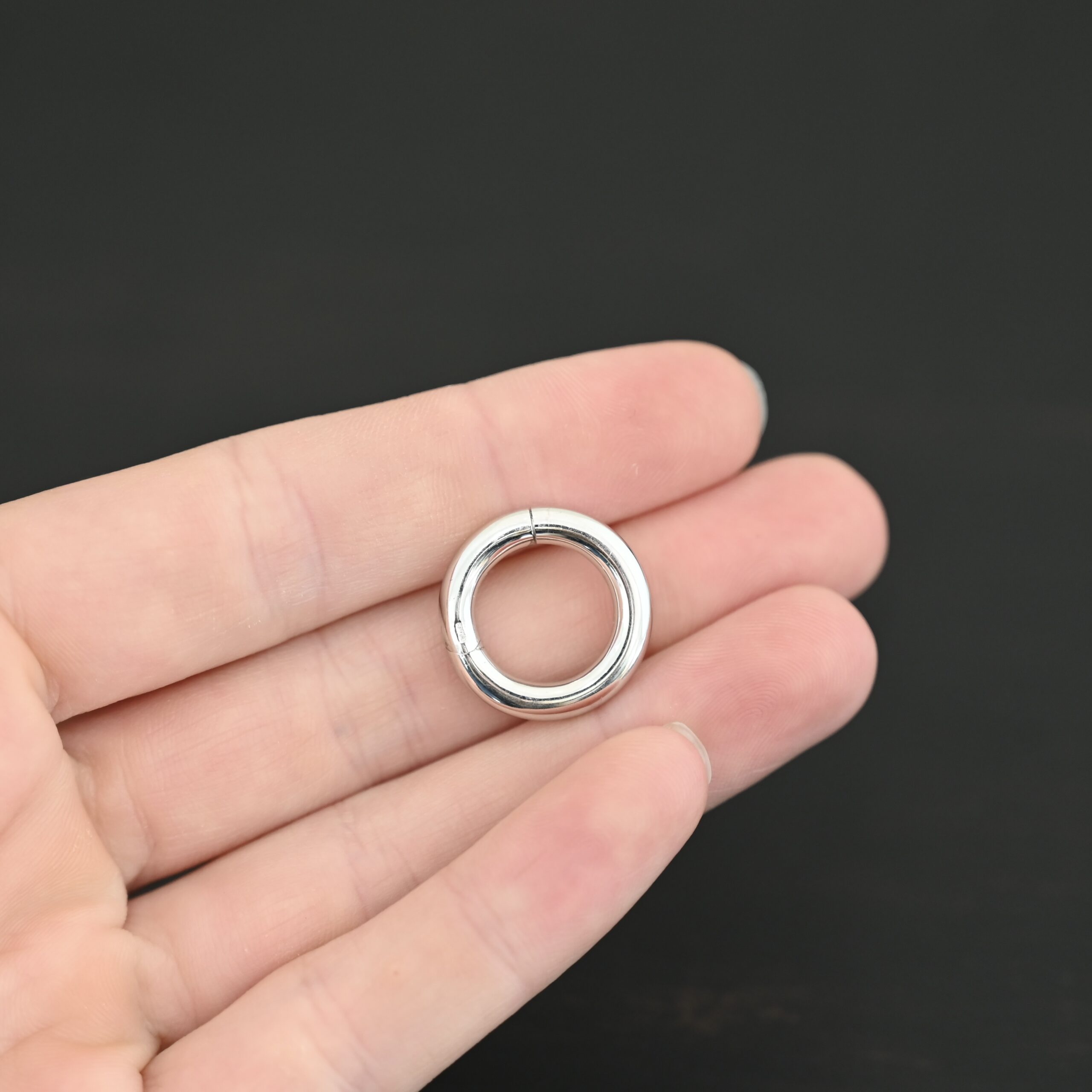 Haven Hinged Clasp - 19mm shiny shown in hand