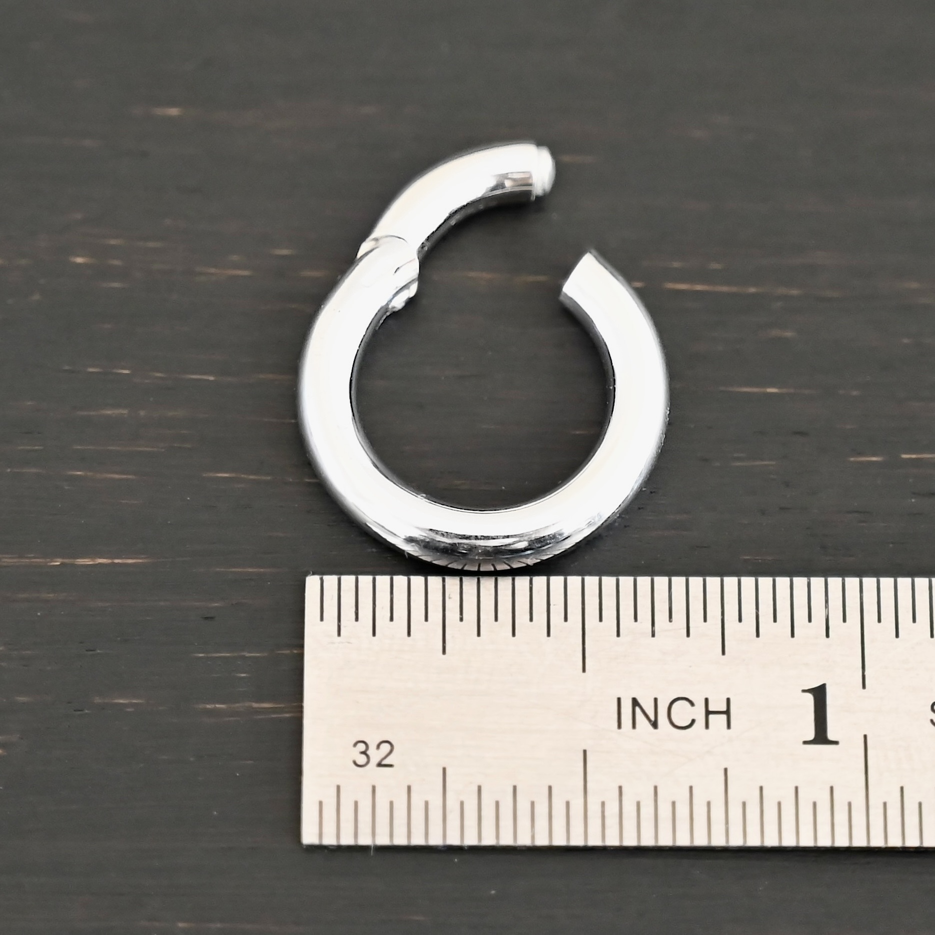 Haven Hinged Clasp - 17.5mm shiny shown by ruler