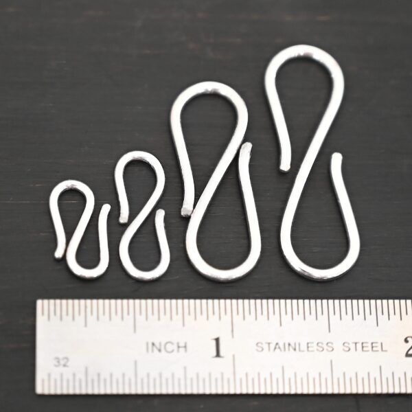 Simon S Clasp - shiny shown by ruler