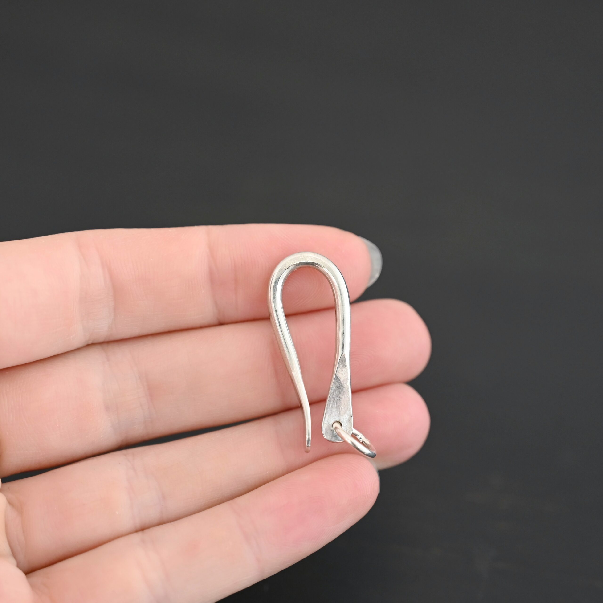 Harrison Hook Clasp - shiny Harrison Hook Clasp - shiny shown in hand