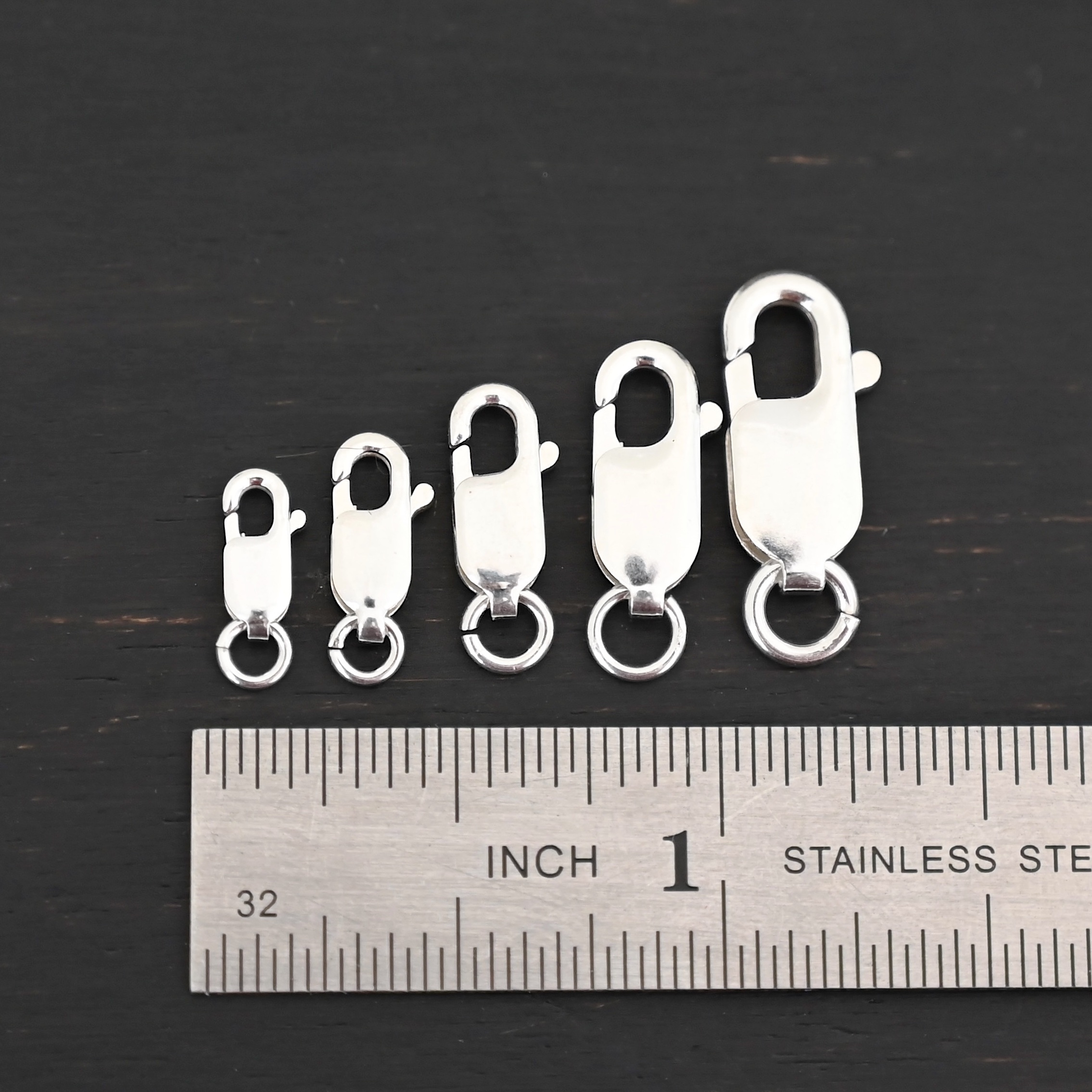 Lennon Lobster Claw - shiny shown by ruler