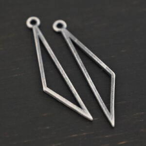 Sterling Silver Triangle Finding – Trace