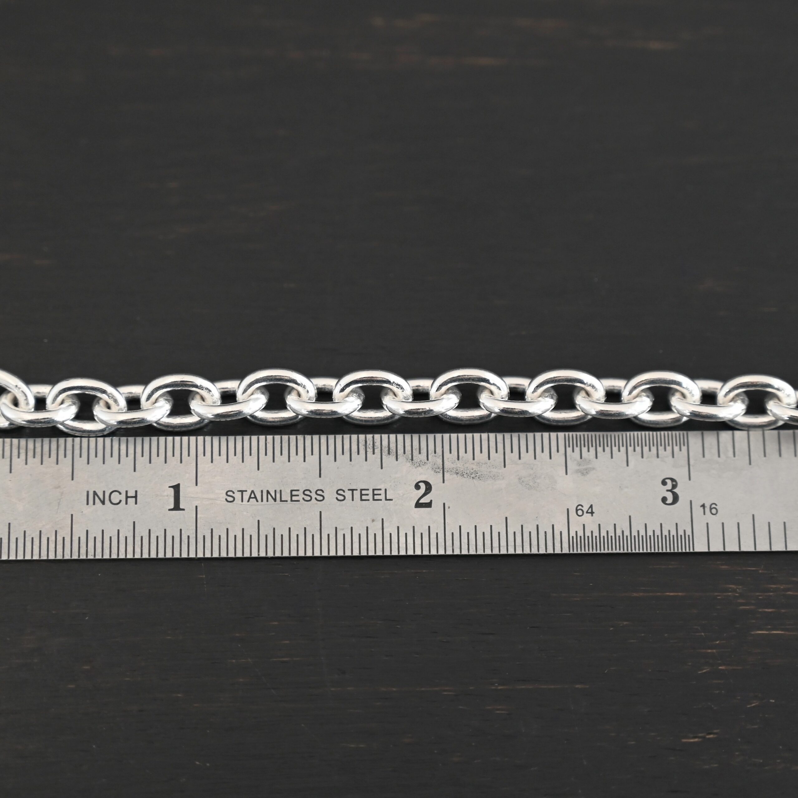 Georgia Chain shiny shown by ruler