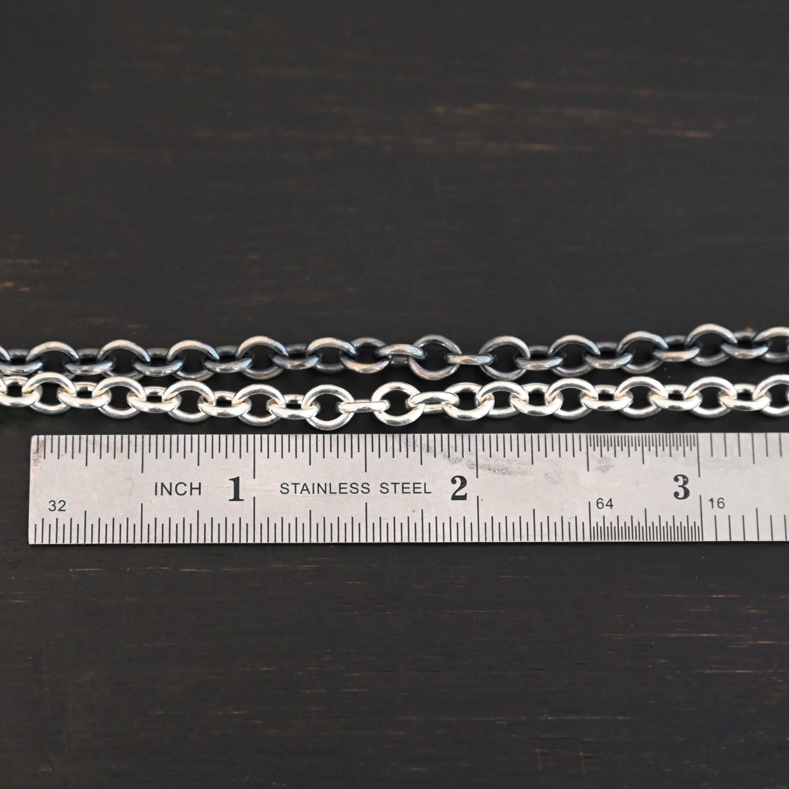Joy Chain shiny & oxidized shown by ruler