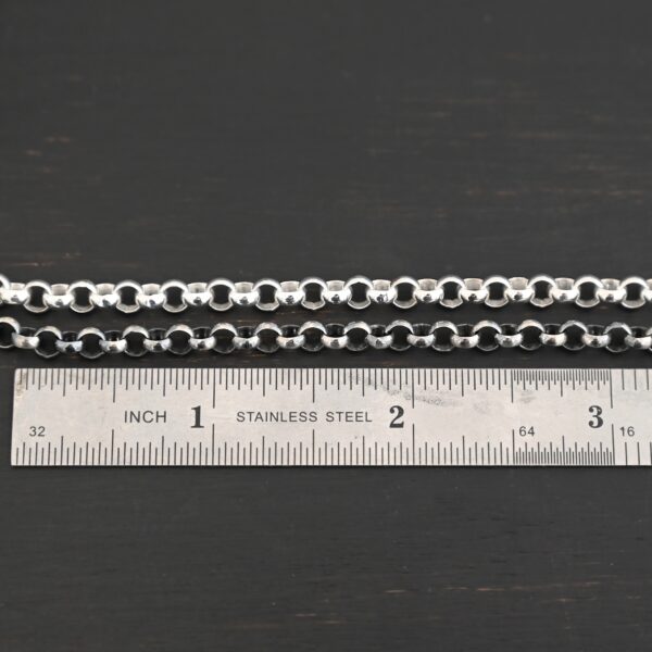 Roxy Rolo Chain oxidized & shiny shown by ruler