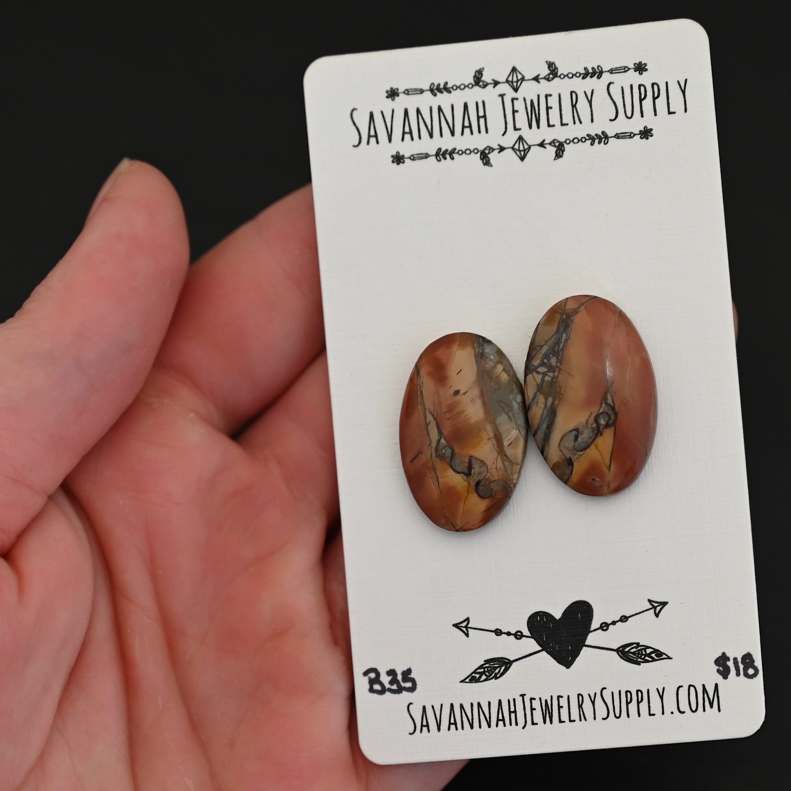 B35 Cherry Creek Jasper shown in hand