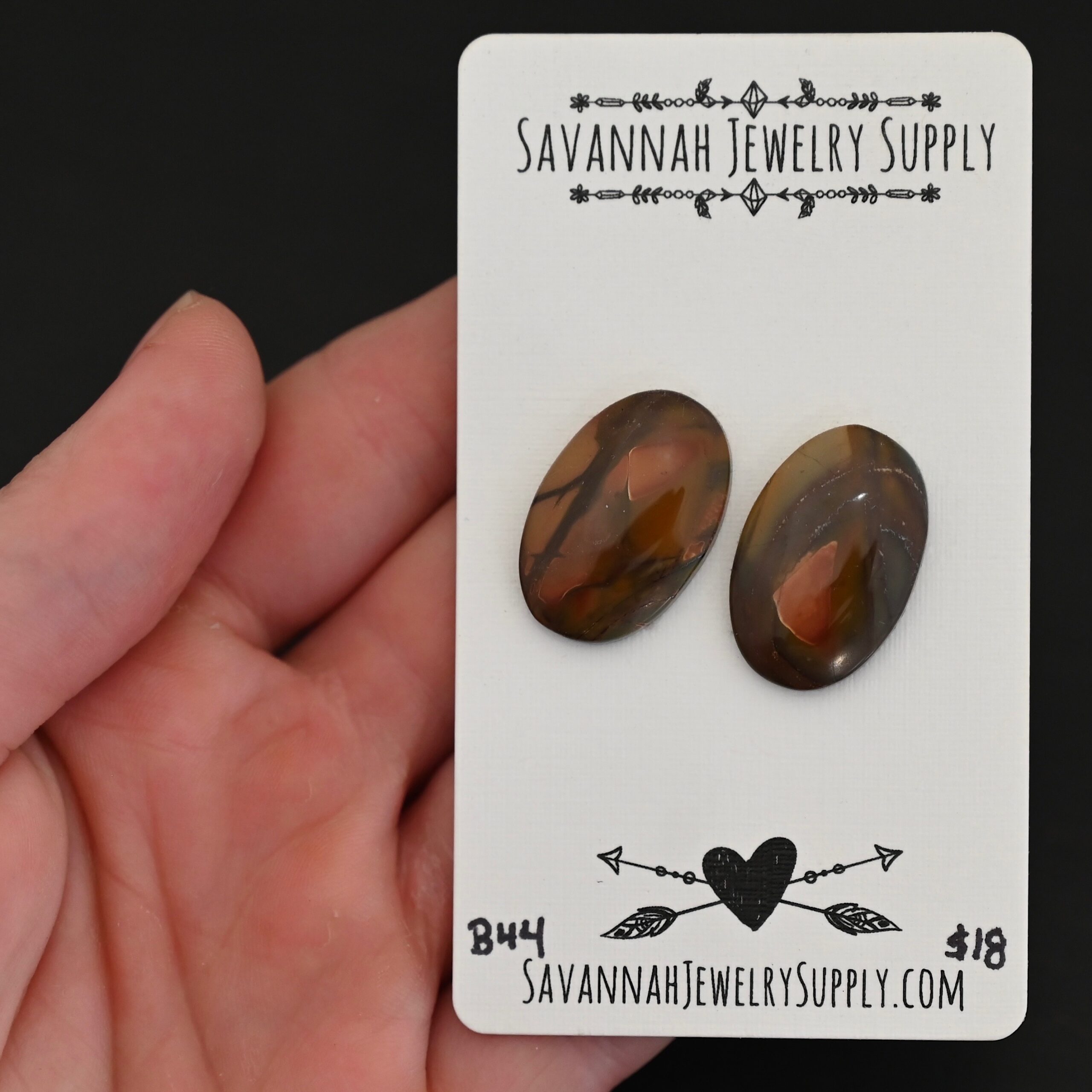 B44 Cherry Creek Jasper shown in hand