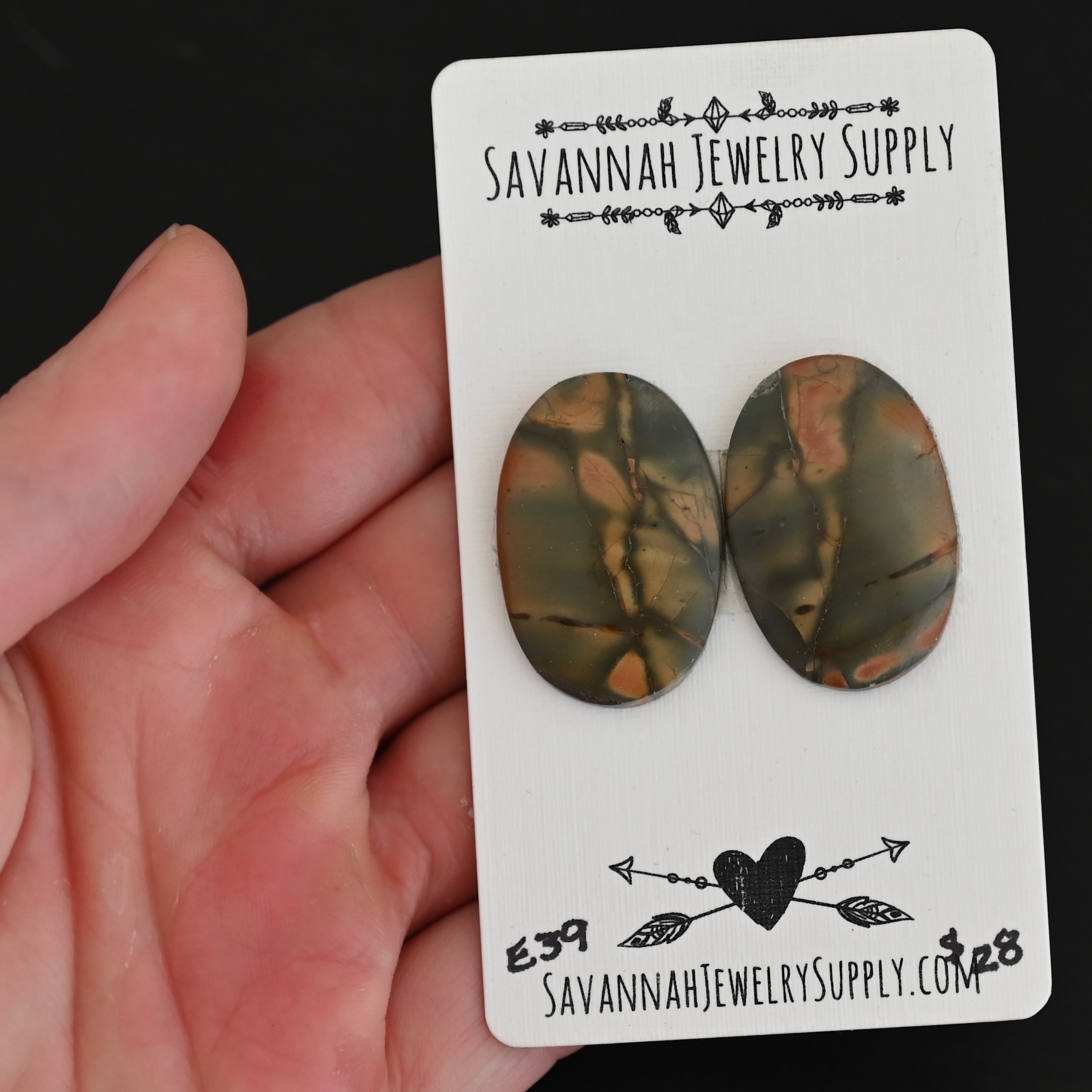 E39 Cherry Creek Jasper shown in hand