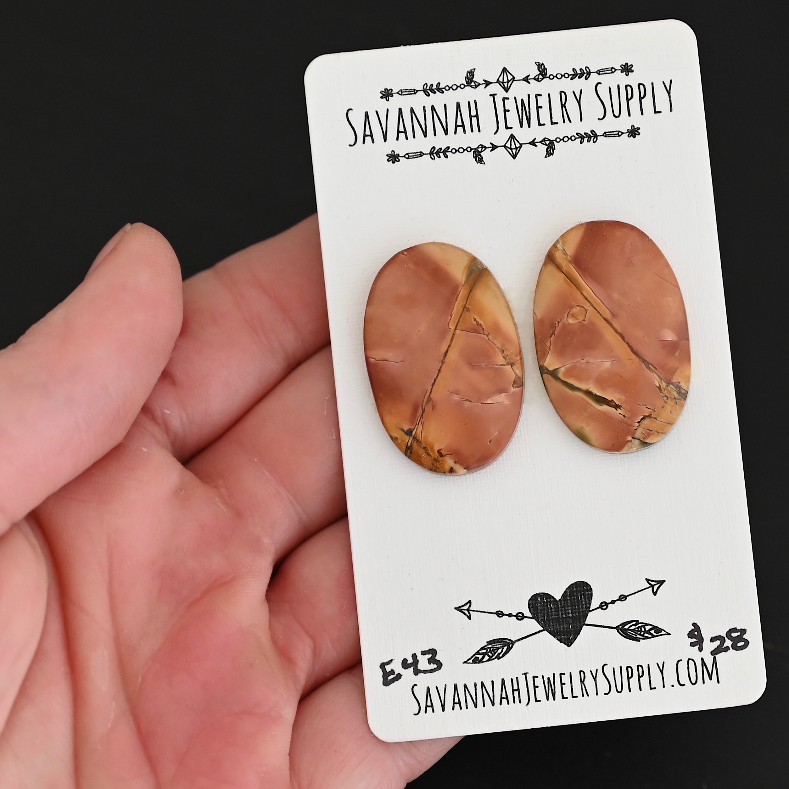 E43 Cherry Creek Jasper shown in hand