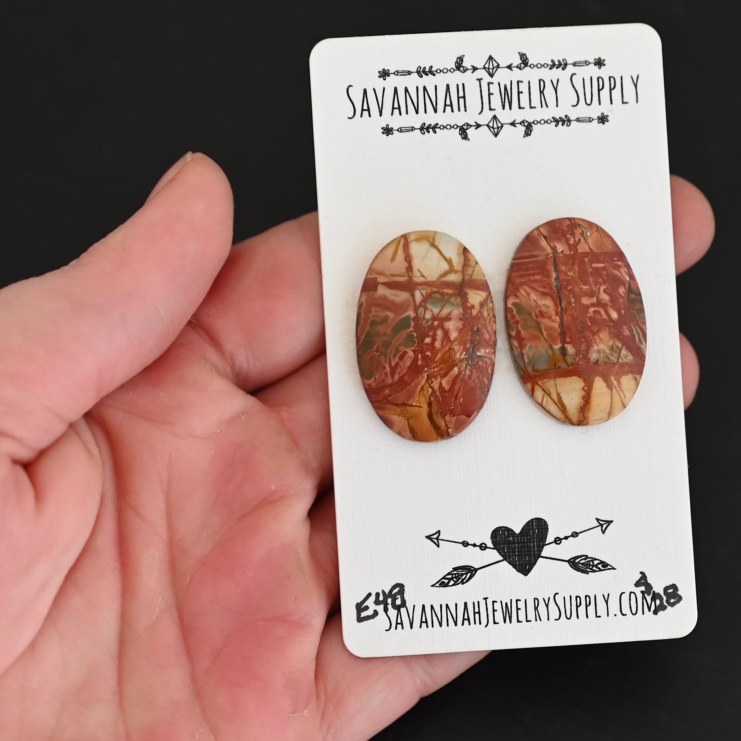 E48 Cherry Creek Jasper shown in hand