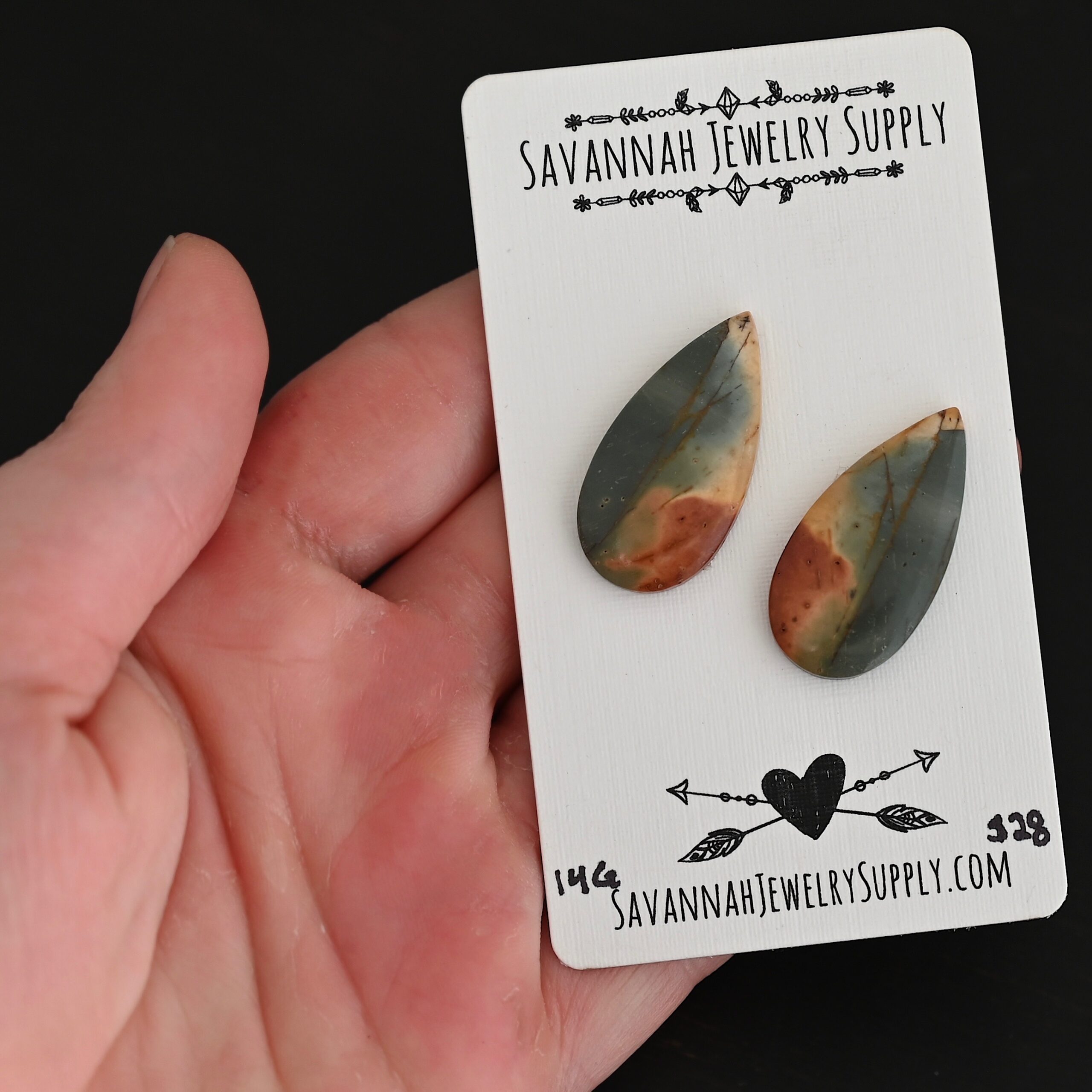 14G Cherry Creek Jasper shown in hand